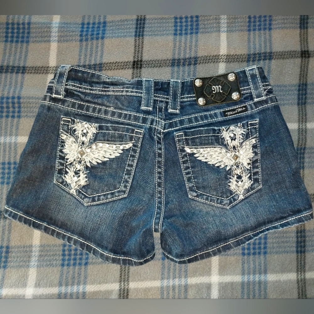 Miss Me Jean Shorts sz 28